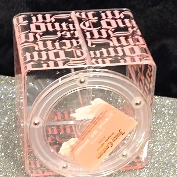 Juicy Couture Home 4 Section Acrylic 360° Signature Logo Spinner - Picture 6 of 8